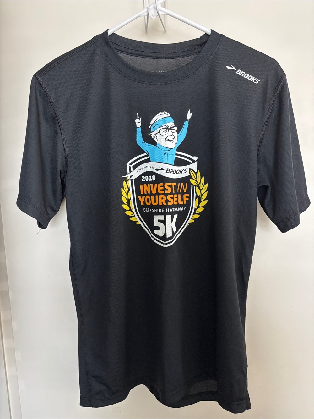 Berkshire Hathaway Invest in Yourself 5K 2019 Size S